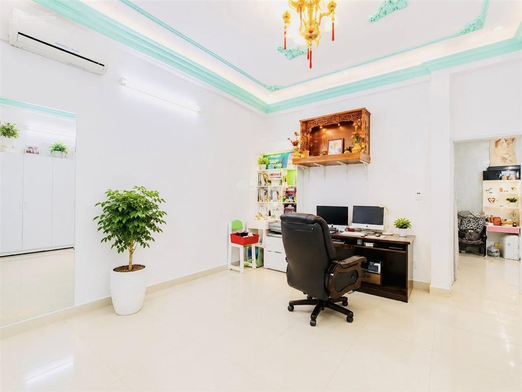 Hẻm xe hơi thông tân sơn nhì  nguyễn cửu đàm  100m ngang 6.2m nở hậu chỉ 9.x