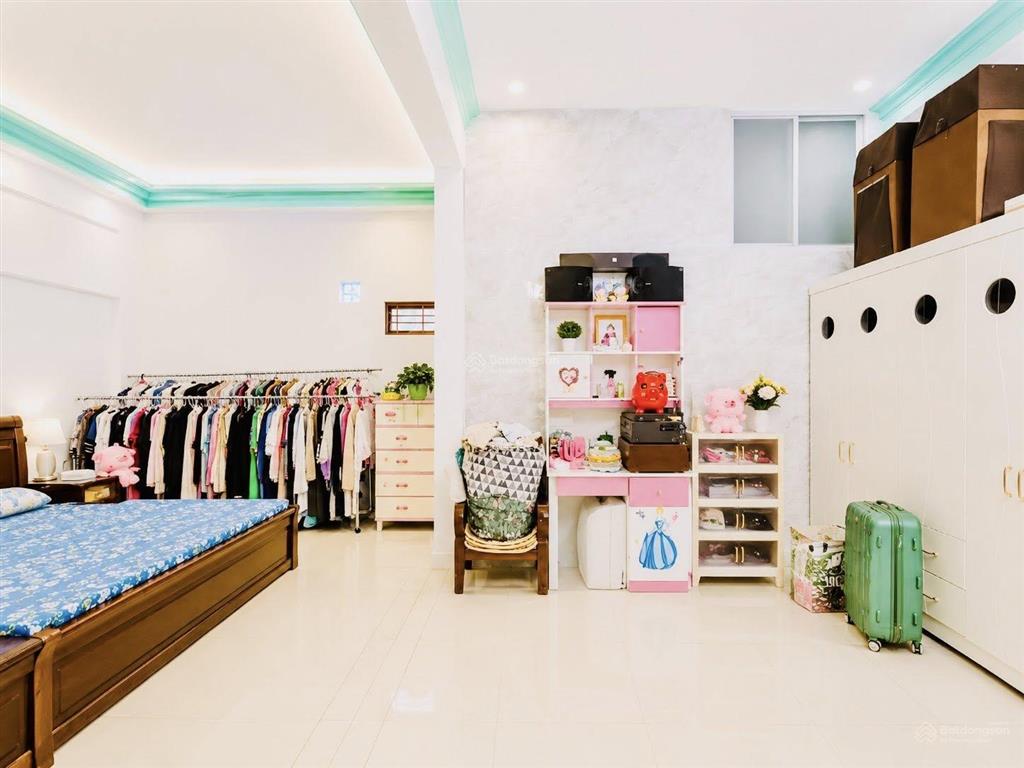 Hẻm xe hơi thông tân sơn nhì  nguyễn cửu đàm  100m ngang 6.2m nở hậu chỉ 9.x