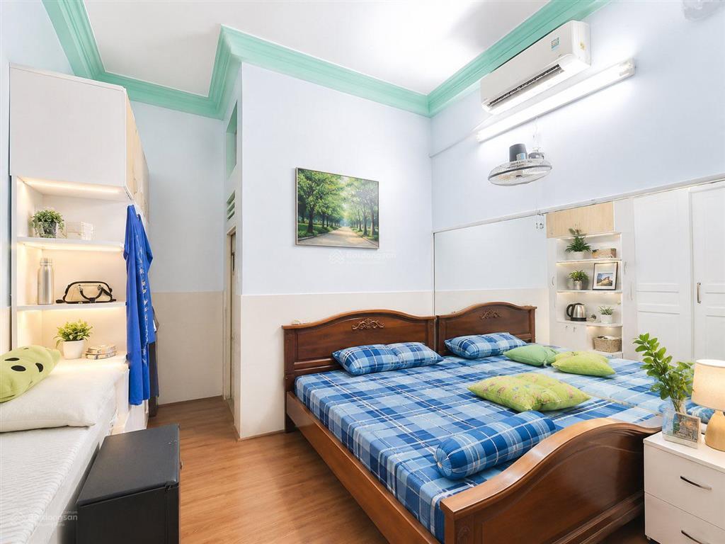 Hẻm xe hơi thông tân sơn nhì  nguyễn cửu đàm  100m ngang 6.2m nở hậu chỉ 9.x