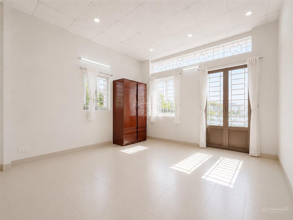 Ngân hàngđịnh giá 7.2 tỷ  chủ bán 7.2 tl  trung tâm tân phú  66m2 ngang 4.4