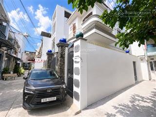 Chỉ 7.x tỷ có ngay siêu phẩm lô góc tân phú  101m2  ngang 6.1m nở hậu  xh đỗ cửa