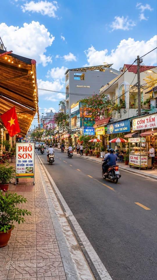 Mặt tiền kinh doanh ngay chợ gò xoài  sẵn dòng tiền  90m ngang 5 nở hậu chỉ 9.2 tỷ tl