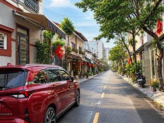 Chính chủ gửi  hẻm xe hơi tránh thông  trung tâm tân phú  4 tầng 6pn  chỉ 10.x tỷ