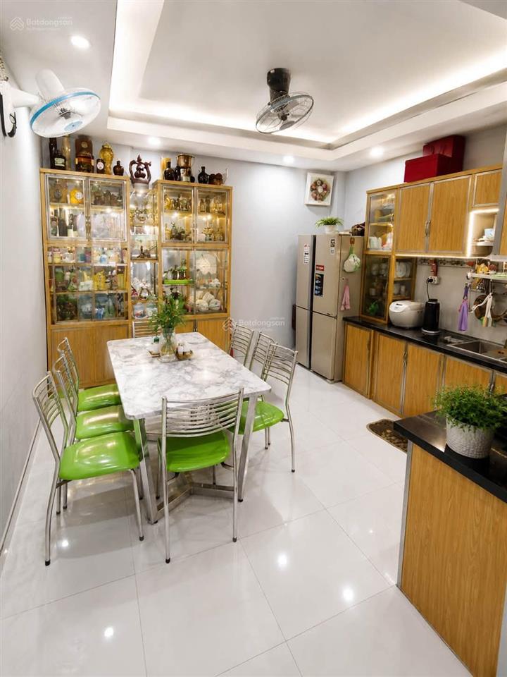 Hẻm 8m thông tứ tung  thoại ngọc hầu  nhà 4 tầng mới  cận mặt tiền  chỉ nhỉnh 9
