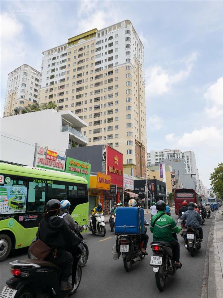 Không căn 2  mặt tiền âu cơ  163m nở hậu  3 tầng  chỉ 18đ tl
