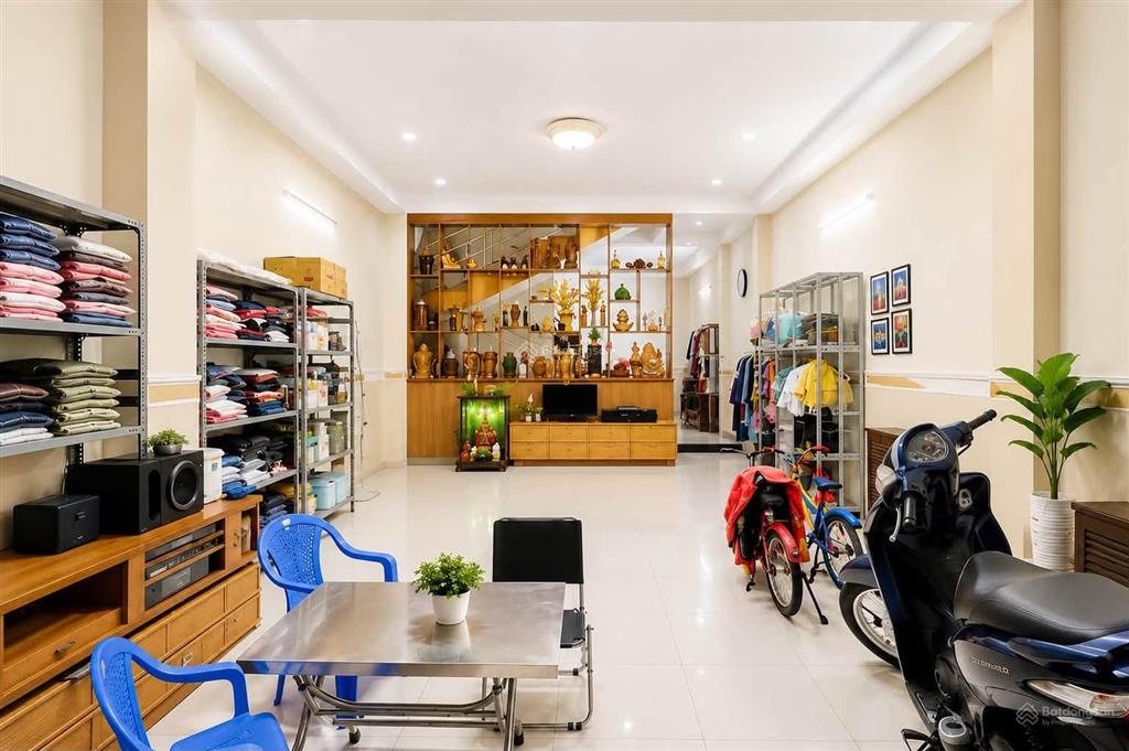 Giảm hơn 2 tỷ  lê thúc hoạch  nhà đúc 3 tầng 96m ngang 5m  hxh tránh  chỉ 9.x tỷ tl
