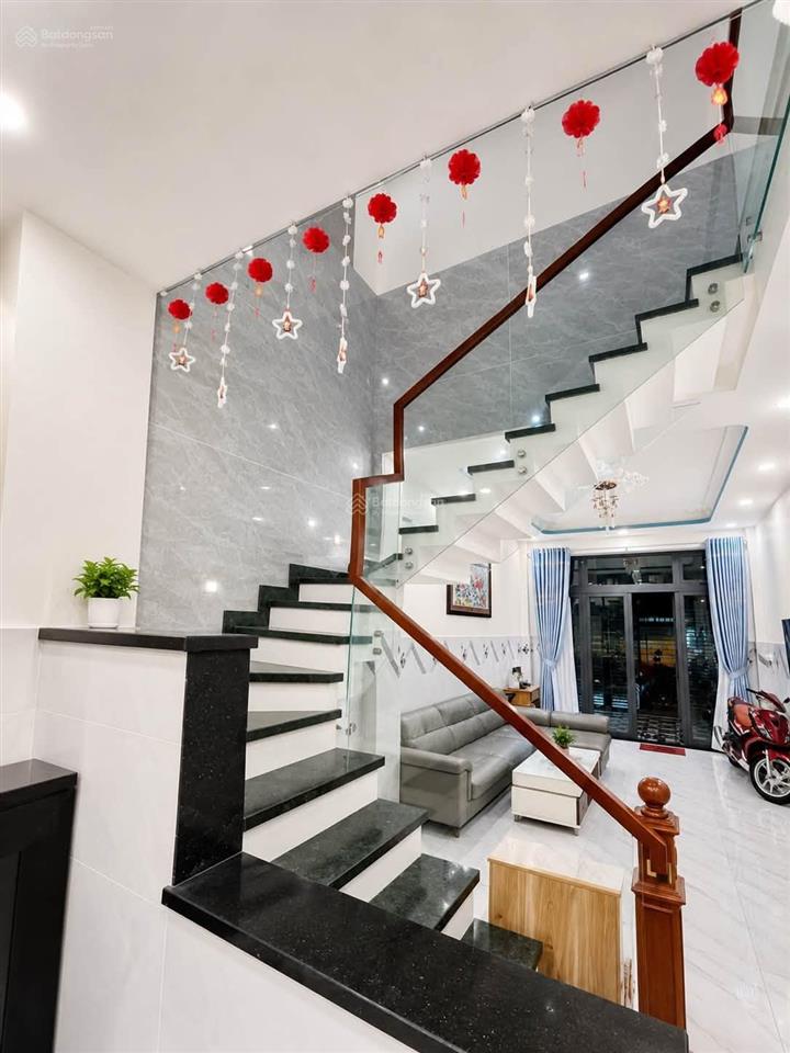 118m ngang 5 nở hậu  hẻm 6m sát go phú thạnh  nguyễn sơn chỉ 11.x