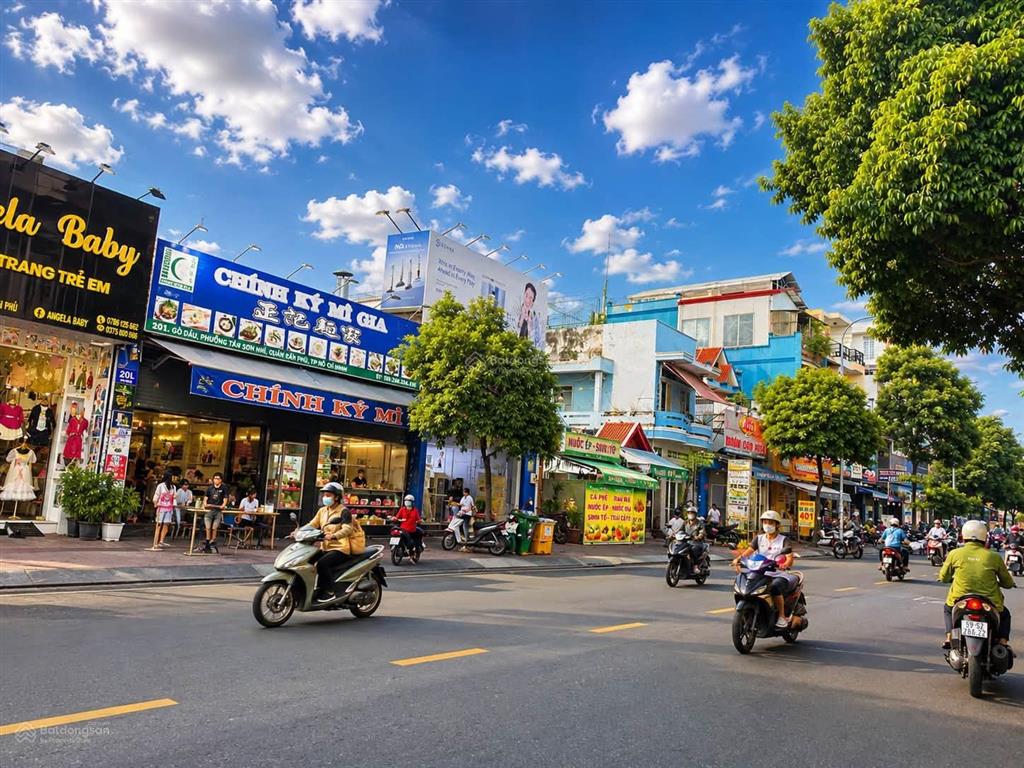 Bán nhà mặt tiền gò dầu ngay ngã tư tân sơn nhì 111 ngang 8m nở hậu sẵn dòng tiền chỉ 20 tỷ