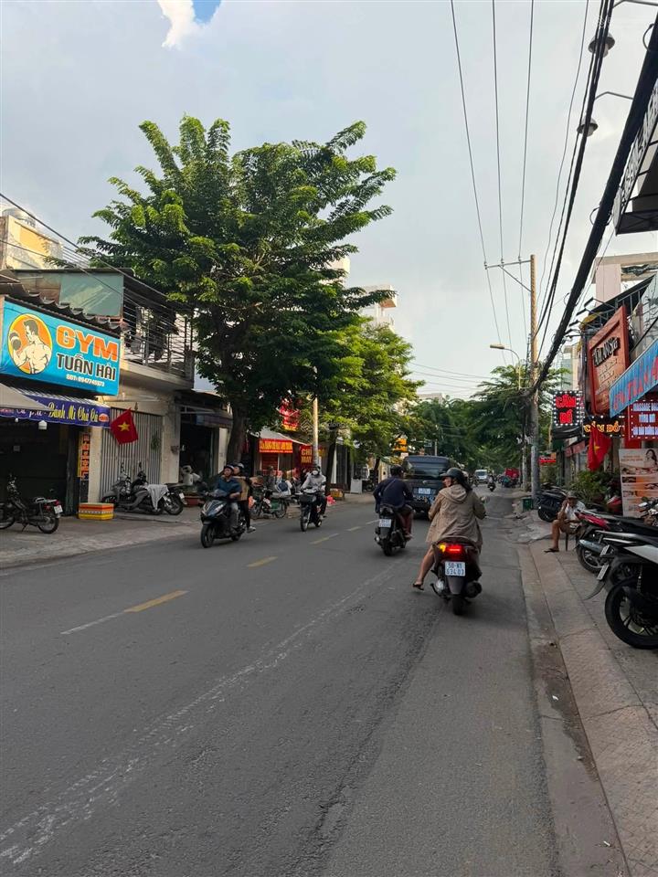 Bán nhà mặt phố gò xoài, 17,9 tỷ, 163m2, mặt tiền 8m, giá siêu hời, tốt