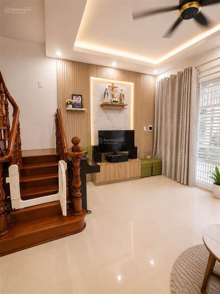 Gò dầu  hẻm xe hơi đỗ cửa  lô góc 55m ngang 5m bề thế  nhỉnh 6 tỷ