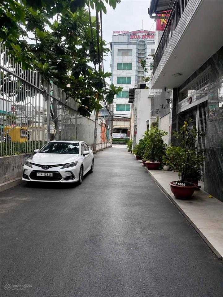 Bán nhà ngay ngã tư âu cơ lạc long quân, hẻm xe hơi tránh, 74m2, 3 tầng