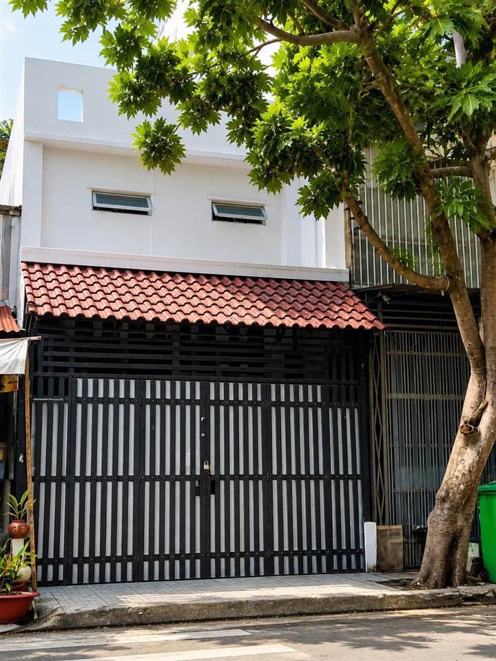 Hiếm! nhà mặt tiền khu bàn cờ họ lê, tân phú  4.2x13m  giá chỉ 6.x tỷ