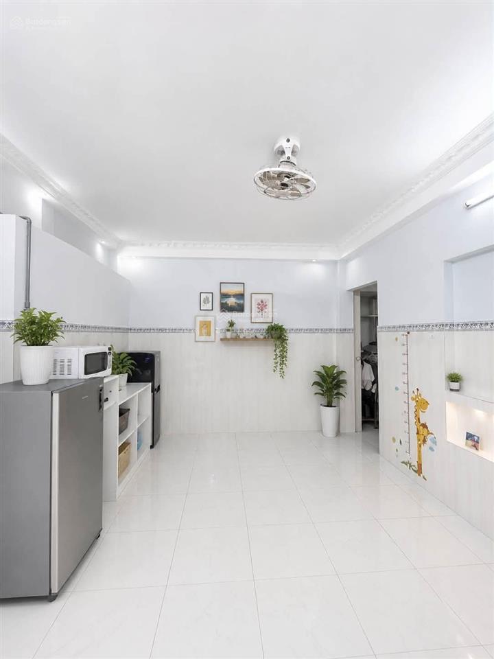 Bán gấp chdv ngay đh công thương (5 tầng, 10 phòng, dòng tiền 30tr ngõ 4.5m nở hậu chỉ nhỉnh 11 tỷ)