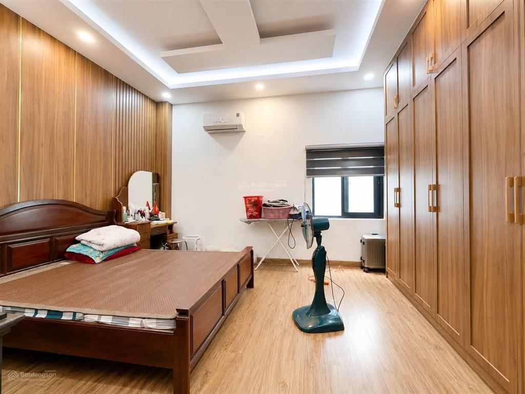Mặt tiền tân sơn nhì nhà mới 5 tầng 80m ngang 5m nở hậu nhỉnh 16 tỷ