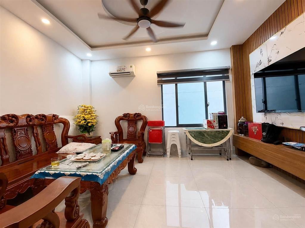 Mặt tiền tân sơn nhì nhà mới 5 tầng 80m ngang 5m nở hậu nhỉnh 16 tỷ