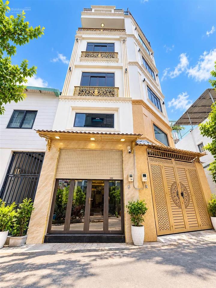 Gấp bán chỉ 7.x tỷ thương lượng  nhà mới 5 tầng dts 200m hẻm xe hơi thông gần aeon mall