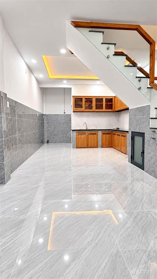 Tân sơn nhì nhà mới 60m 2 tầng đường 10m sẵn dòng tiền chỉ nhỉnh 8