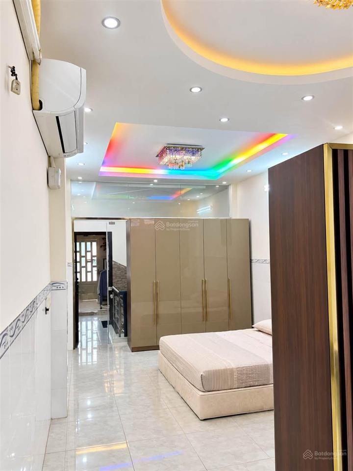 Bán nhà gần đầm sen, hẻm xe hơi, 74m nở hậu, 2 tầng giá 6.x
