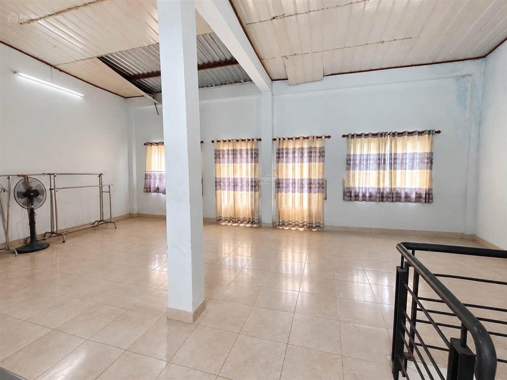 Bán nhà gò xoài 3 tầng 110m² ngang 8.5m, hẻm tải thông, giá 8.x