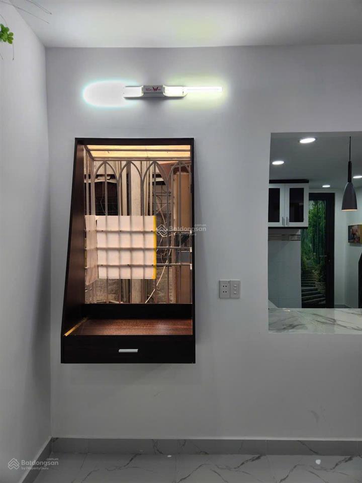 Chính chủ bán cc 2pn bàu cát, tân bình diện tích 62m2 (2pn, 1wc) giá 1,980 tỷ (~32tr/m2)