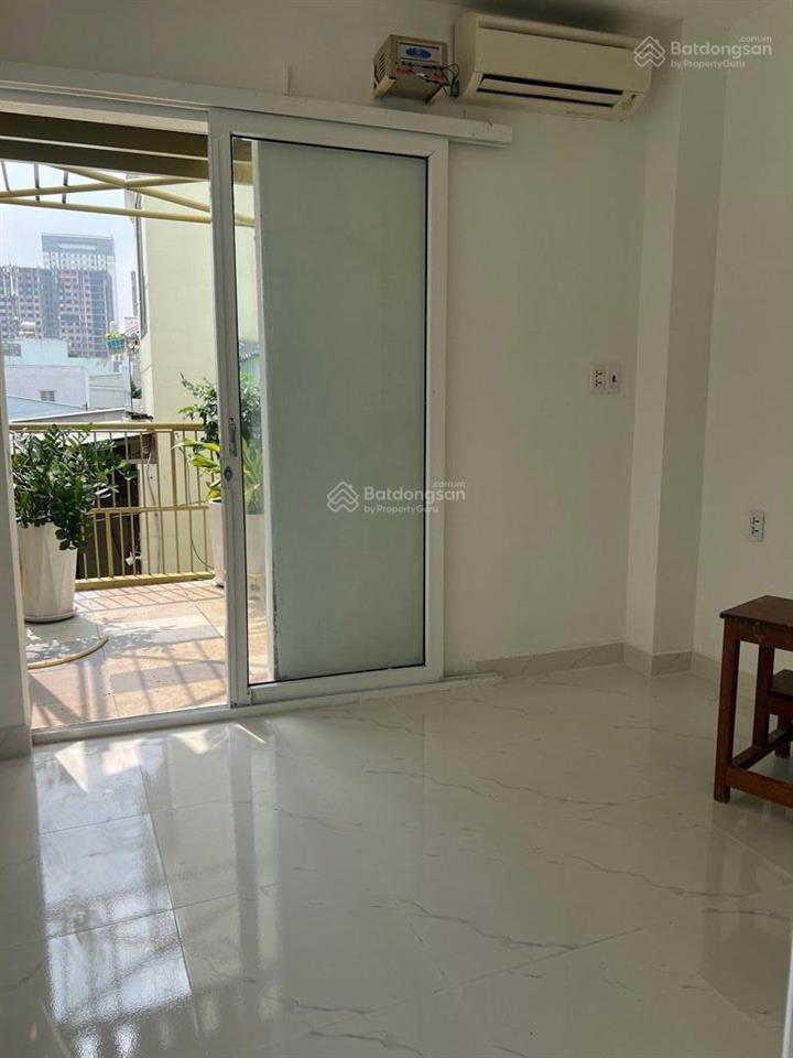 Bán nhà mới đẹp có gác 63,5m2 hẻm 1225 huỳnh tấn phát hẻm to