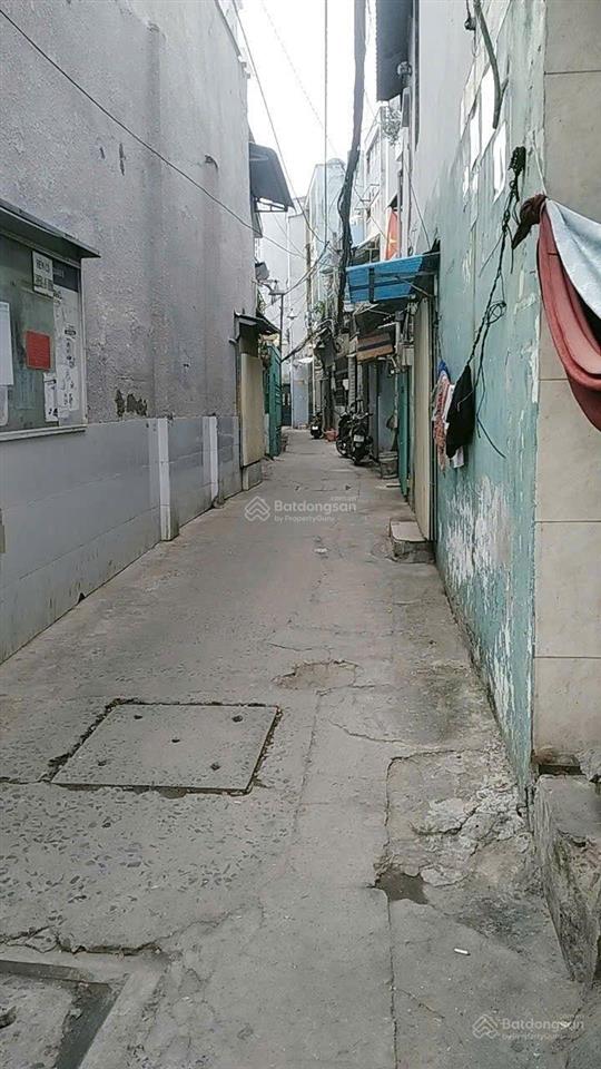 Bán nhà cấp 4, 75m2 sổ riêng hẻm to 3,5m gần mặt tiền ngay cầu kênh số 3