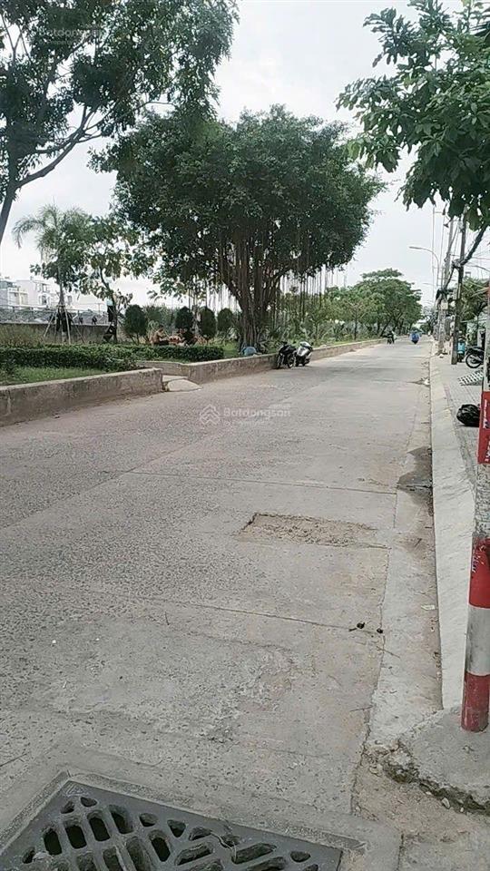 Bán nhà cấp 4, 75m2 sổ riêng hẻm to 3,5m gần mặt tiền ngay cầu kênh số 3