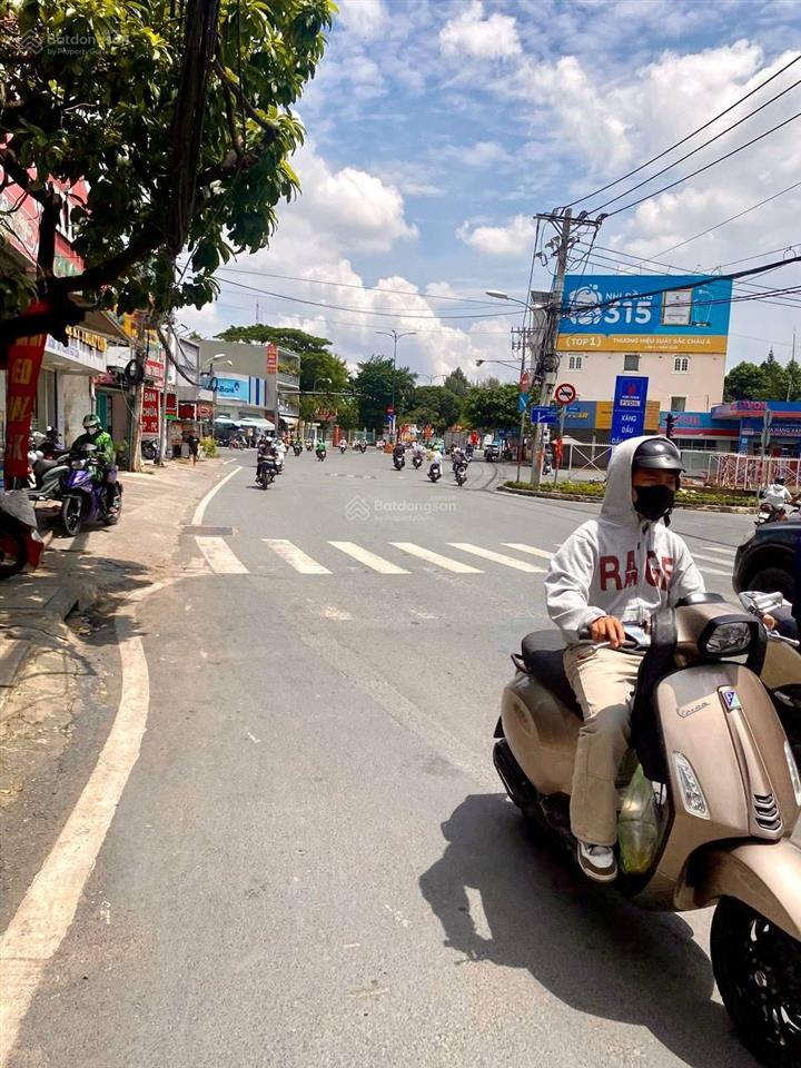 Nhà cấp 4 thông ra chợ hiệp phú, 50m ra mặt tiền lê văn việt 100m2 chỉ 5,8 tỷ