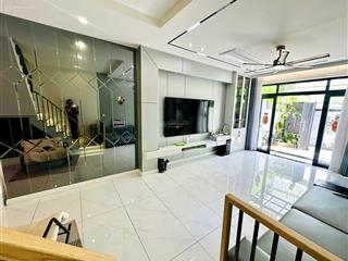 Nhà mới ở ngay2 tầng 98m2 nội thất cao cấp nhỉnh 6 tỷ quận 9