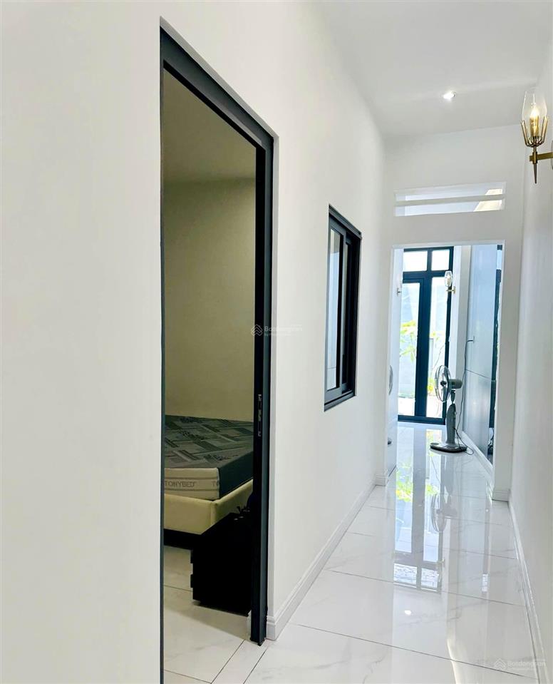 Nhà mới ở ngay2 tầng 98m2 nội thất cao cấp nhỉnh 6 tỷ quận 9