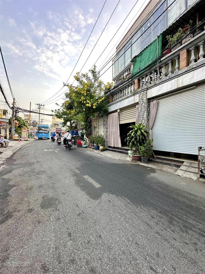 Ngộp bán đất tặng nhà mặt tiền đường số lã xuân oai 80m2 nhỉnh 6 tỷ