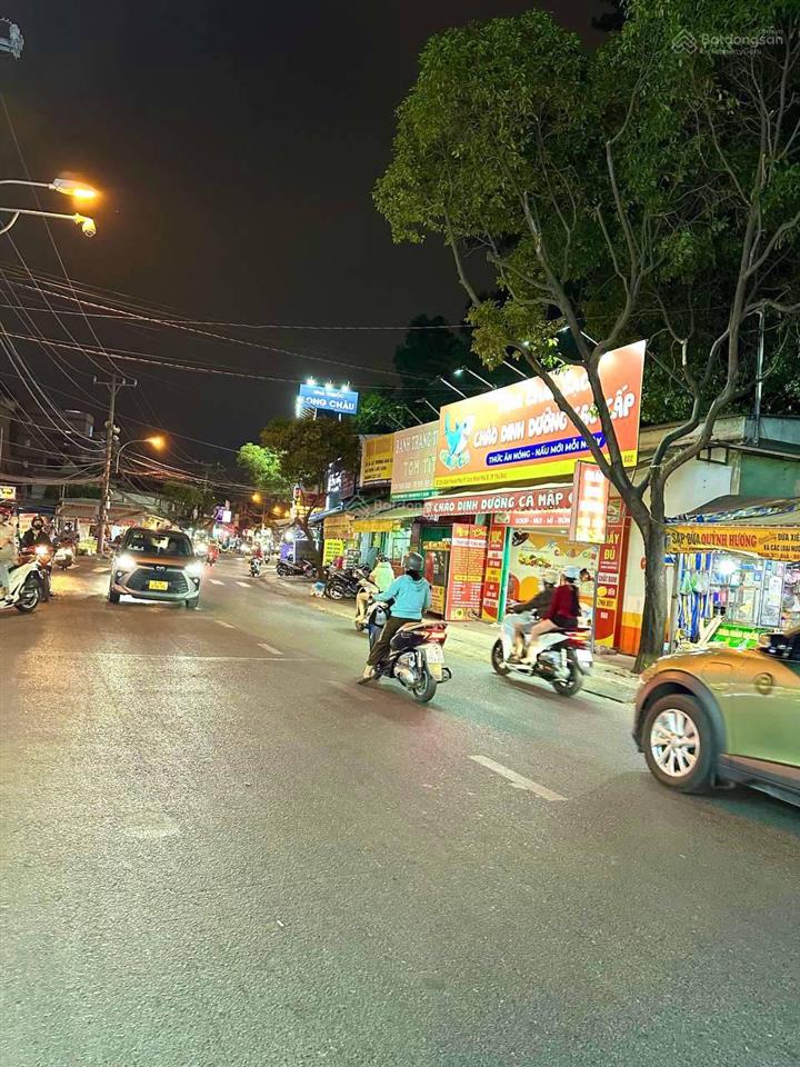 Bán gấp căn nhà 78m2  ngang 5m  đường xe hơi đình phong phú  3,8 tỷ