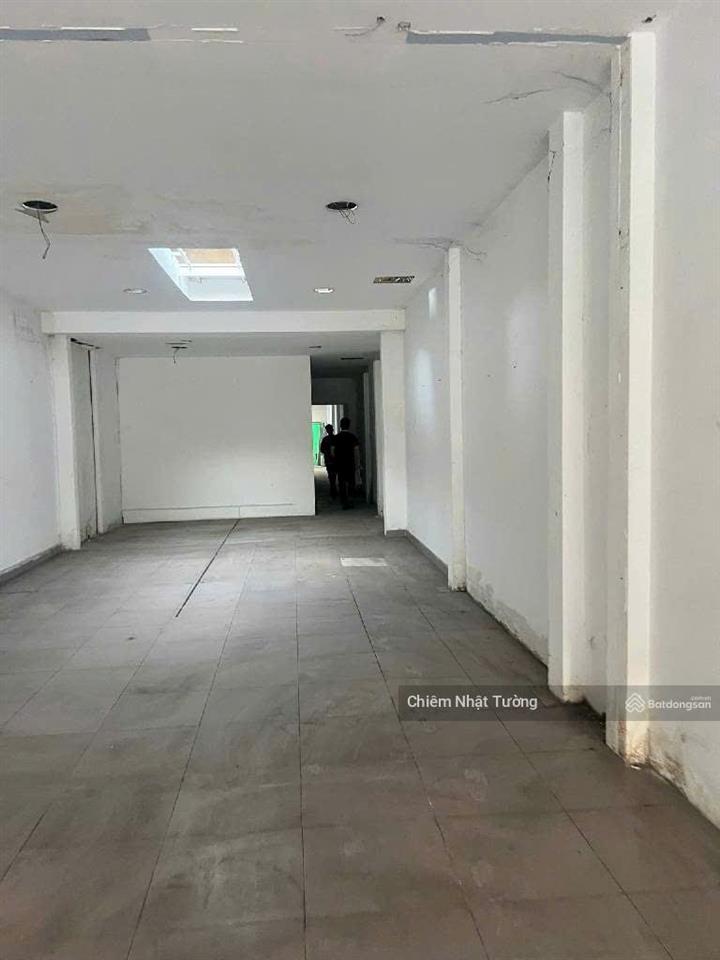 Nhà mặt tiền kd sầm uất ngày đêm, cấp 4, 4,7m x 45m (213m2) nở hậu tài lộc, đường 40m, lề 5m,