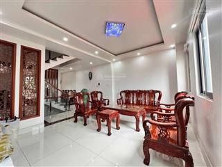 Chủ gấp bán trước tết nên giảm chào sâu hơn 4 tỷ chỉ còn nhỉnh 9 tỷ hẻm oto, ngay vòng xoay phú hữu