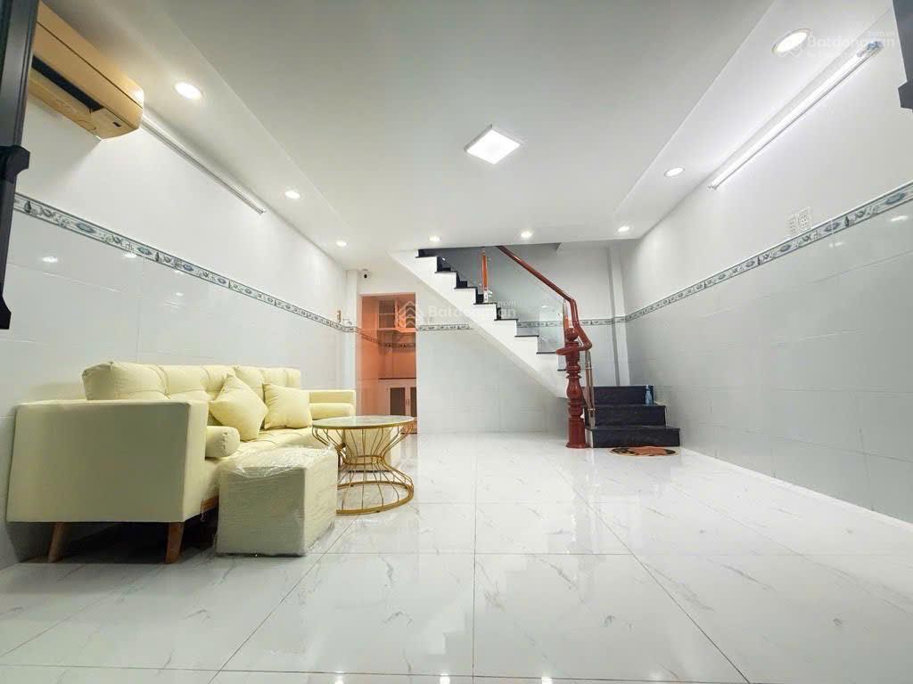 Bán nhà bùi văn ba, tân thuận, quận 7, dt 28m2, 2pn 3wc, hẻm 4m giá 4,7 tỷ (tl nhẹ)