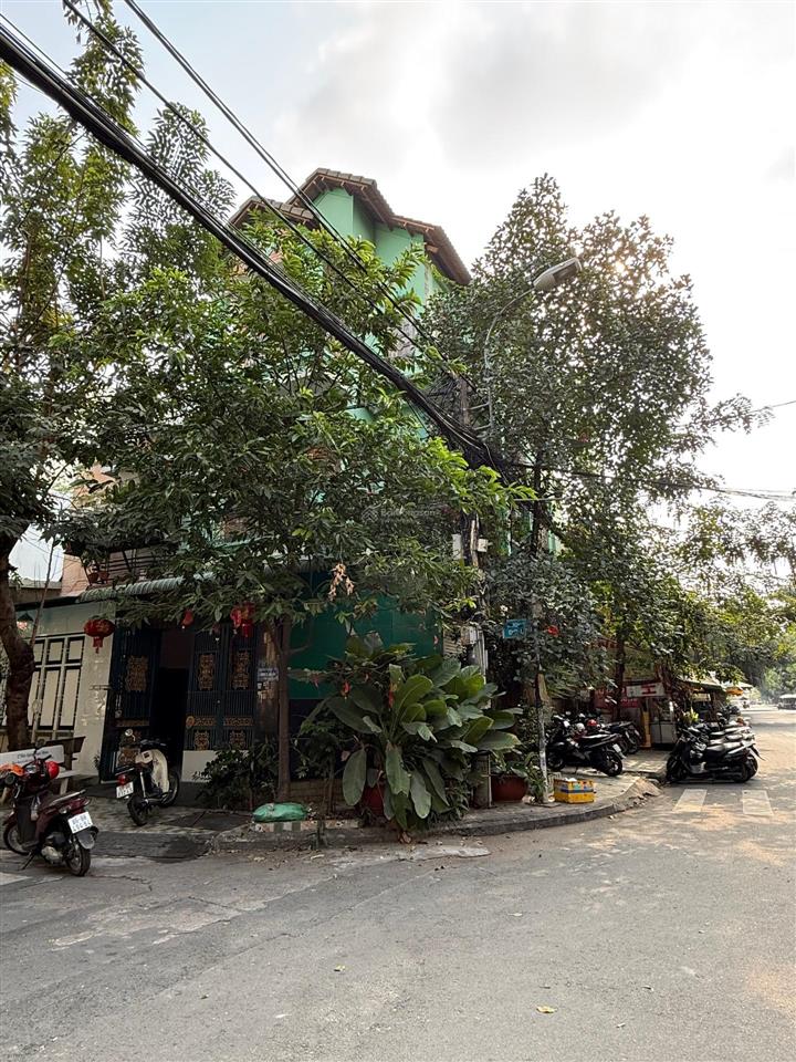 Mặt tiền kinh doanh vip  lô góc cn6  sát aeon tân phú