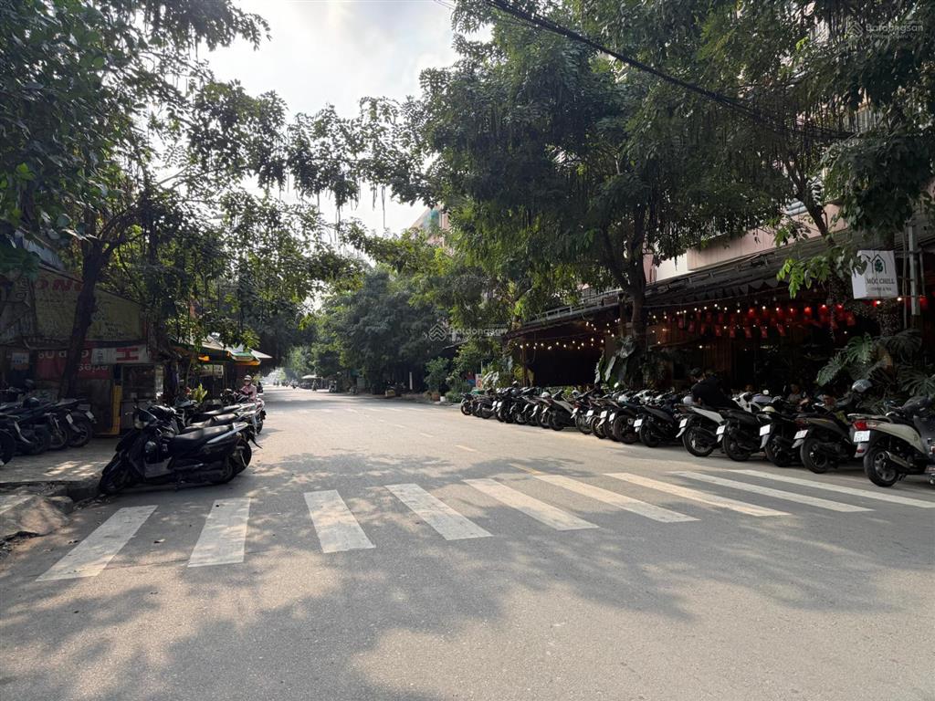 Mặt tiền kinh doanh vip  lô góc cn6  sát aeon tân phú