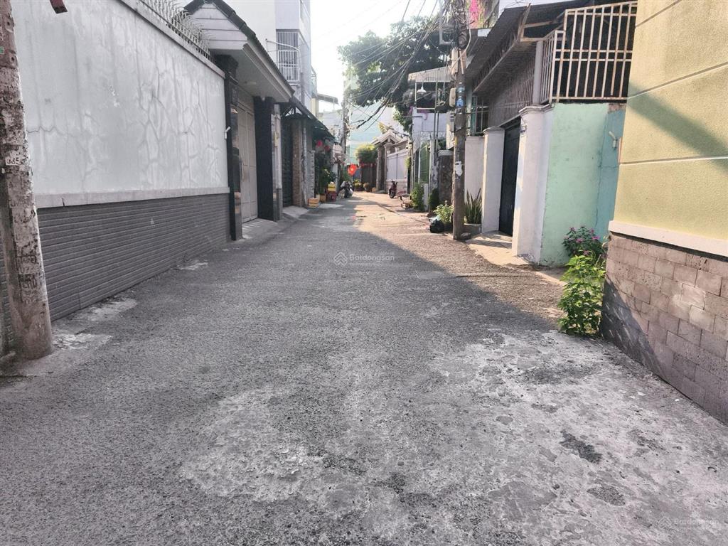 1 sẹc lê trọng tấnhẻm xe hơi thôngsát mặt tiền kế trường đại học công thươnghơn 4 tỷ chút xíu