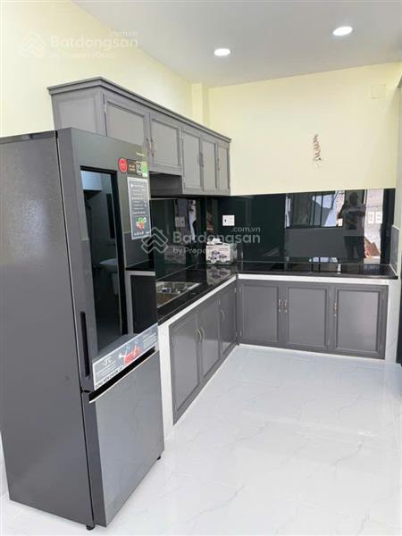 Nhà 3ty3 gần nguyễn sơn, tân phú  30m ra mt  2 tầng  ngang đẹp 4m  tặng full nội thất