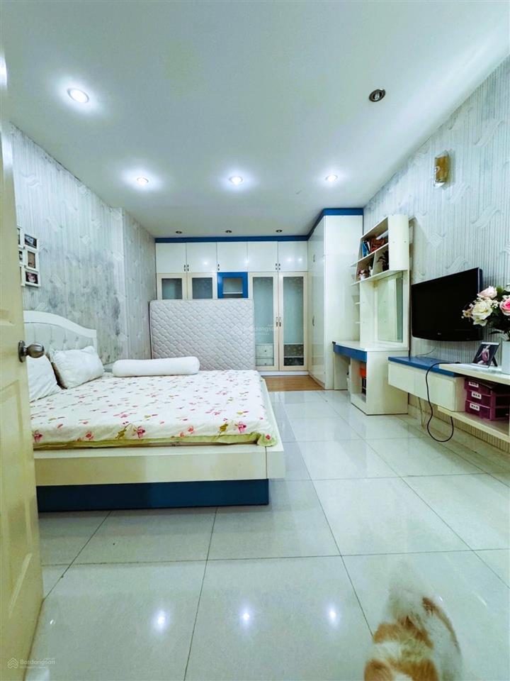 Mặt tiền đường 12mquận 6, cư xá ra đa4 tầng 3 mặt thoáng chính chủ 1 đời  hàng thơm