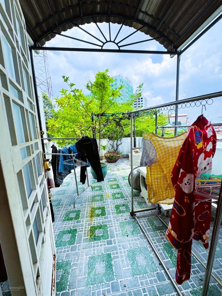 Mặt tiền đường 12mquận 6, cư xá ra đa4 tầng 3 mặt thoáng chính chủ 1 đời  hàng thơm