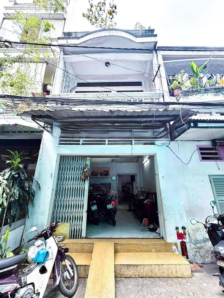 Sát chợ điện tử nhật tảo q11  53m2  3 tầng  hẻm 4m thông  gần mặt tiền không lg