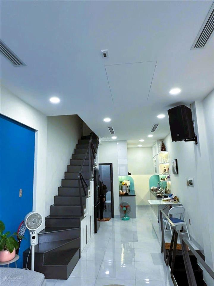 Nhà đẹp 3 tầngnguyễn sơntân phú thiết kế hiện đạinội thất giá trịsát mặt tiềnhết lghc đủ