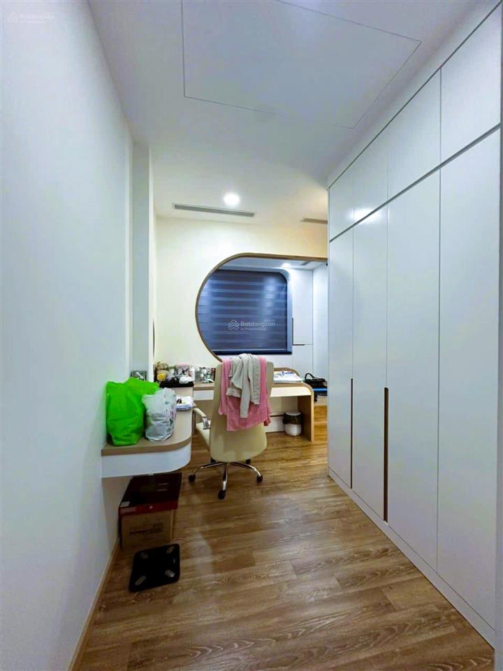 Nhà đẹp 3 tầngnguyễn sơntân phú thiết kế hiện đạinội thất giá trịsát mặt tiềnhết lghc đủ