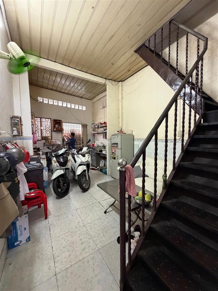 Mặt tiền lê trọng tấn 51m 2 lầu  1 mặt tiền 1 mặt hẻm thoáng sạch đẹp8,5tỷ bl hàng hiếm.