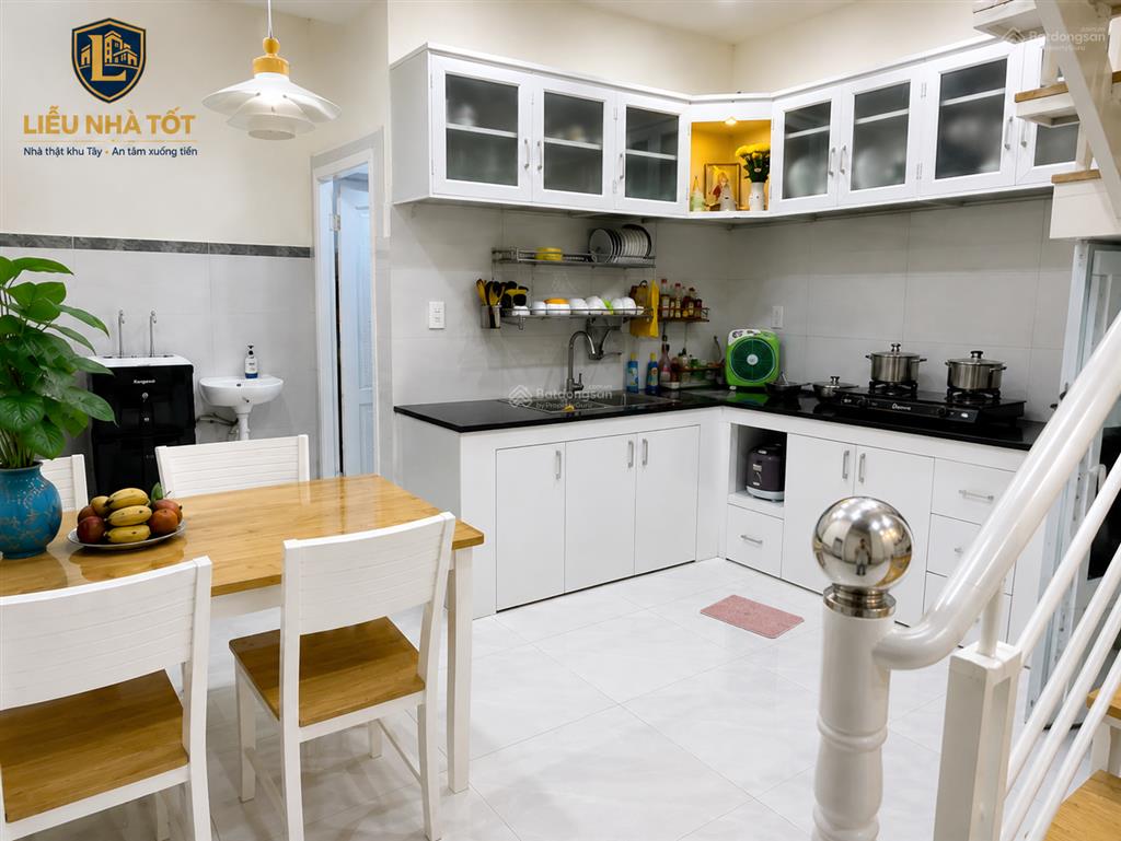 Bán nhà 2 tầng btct mới cứng  hẻm xe hơi nguyễn đỗ cung  lê trọng tấn  nhà xịn chất lừ!