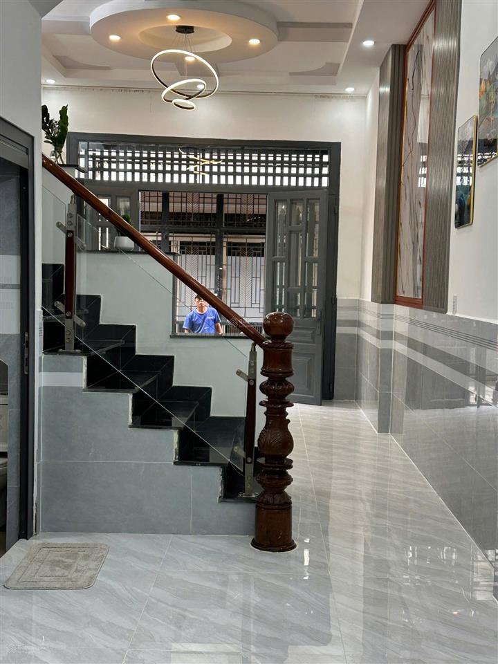 Nhà mới đẹp  hẻm 4.5m  đs 18bbhh  giá chỉ còn 4.5 tỷ tl  giáp aeon  tân phú