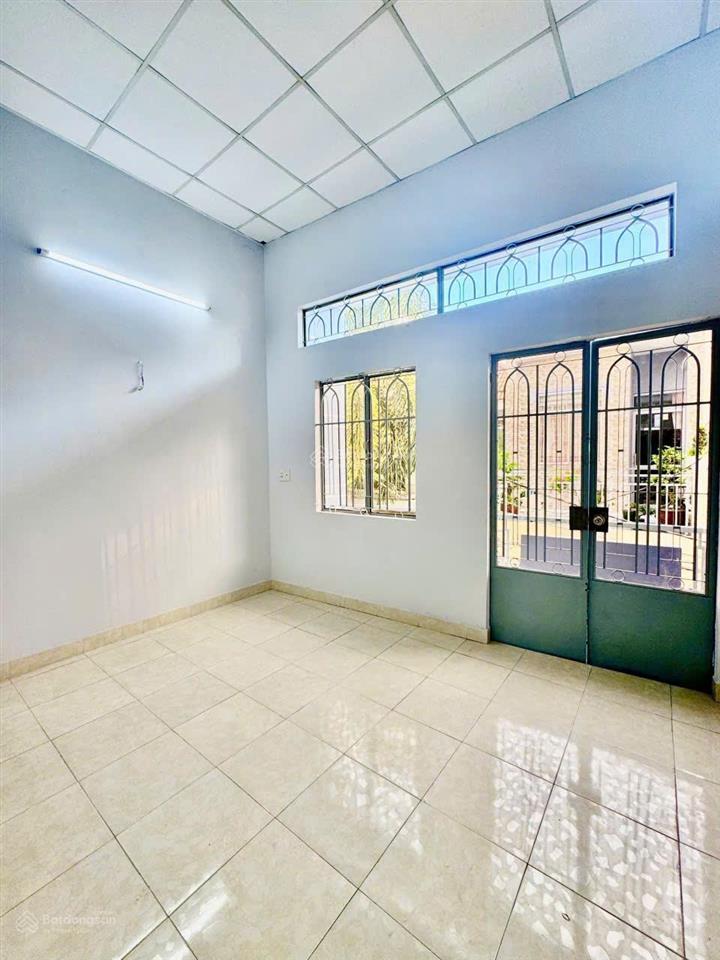 Bán nhà hẻm xe hơi lê văn quới4x8m32m2 cn đủsổ hồng chuẩn chỉnh ko lộ giớichưa tới 4 t.ỷ
