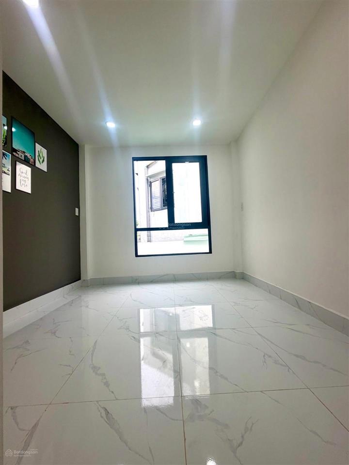 Nhà 3 tầng lạc long quân quận 11 mới đẹp | 2pn 2wc | 24m | hẻm xe hơi | nhỉnh 3 t.ỷ|sổ hc chuẩn