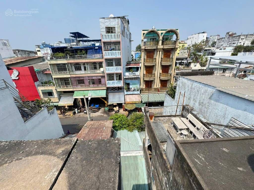 Quận 5  hẻm xe hơi hà tôn quyền sát vách quận 11  chủ lâu đời  nhà xây kiên cố chắc chắn  6 tỷ.